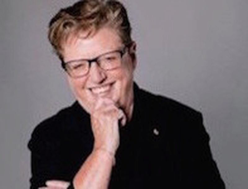 Robyn Archer: “Your mission is not just entertainment”