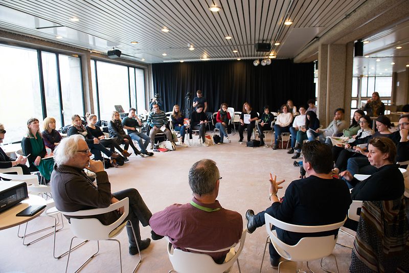 Last days to apply to the Festival Production Management Training! Deadline: 16 September 2016
